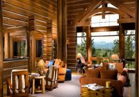 Ốp Tường Bằng Gỗ Thông Pallet